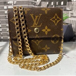 EUC Louis Vuitton Elise Double Sided Button Closer Wallet/Crossbody